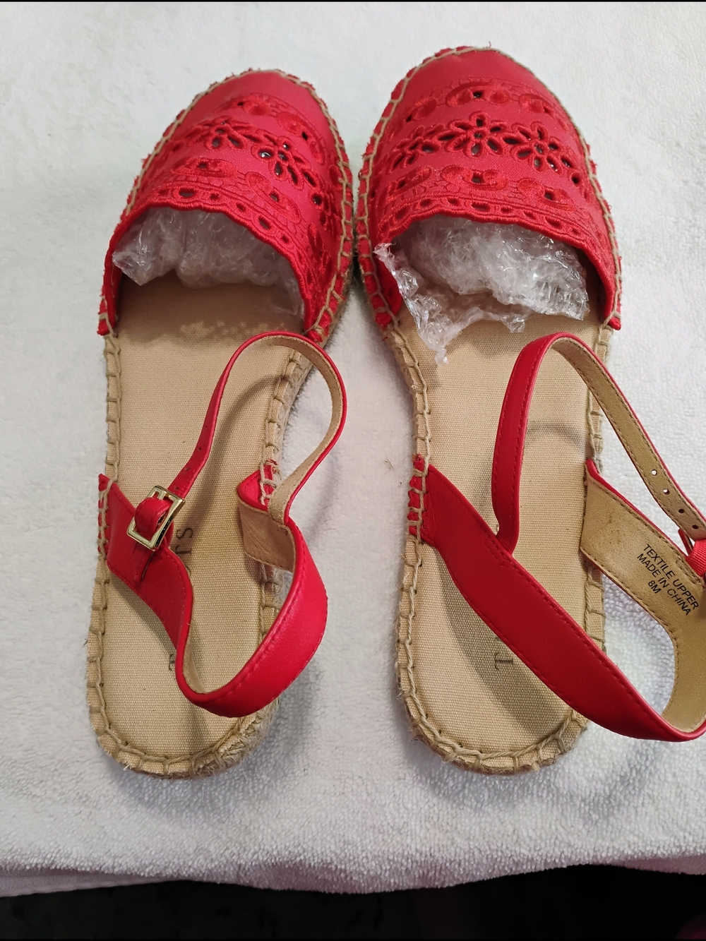 Talbots Red Embroidered Espadrille Slingback Flats Sandals Eyelet Floral Size 8 - Picture 10 of 11